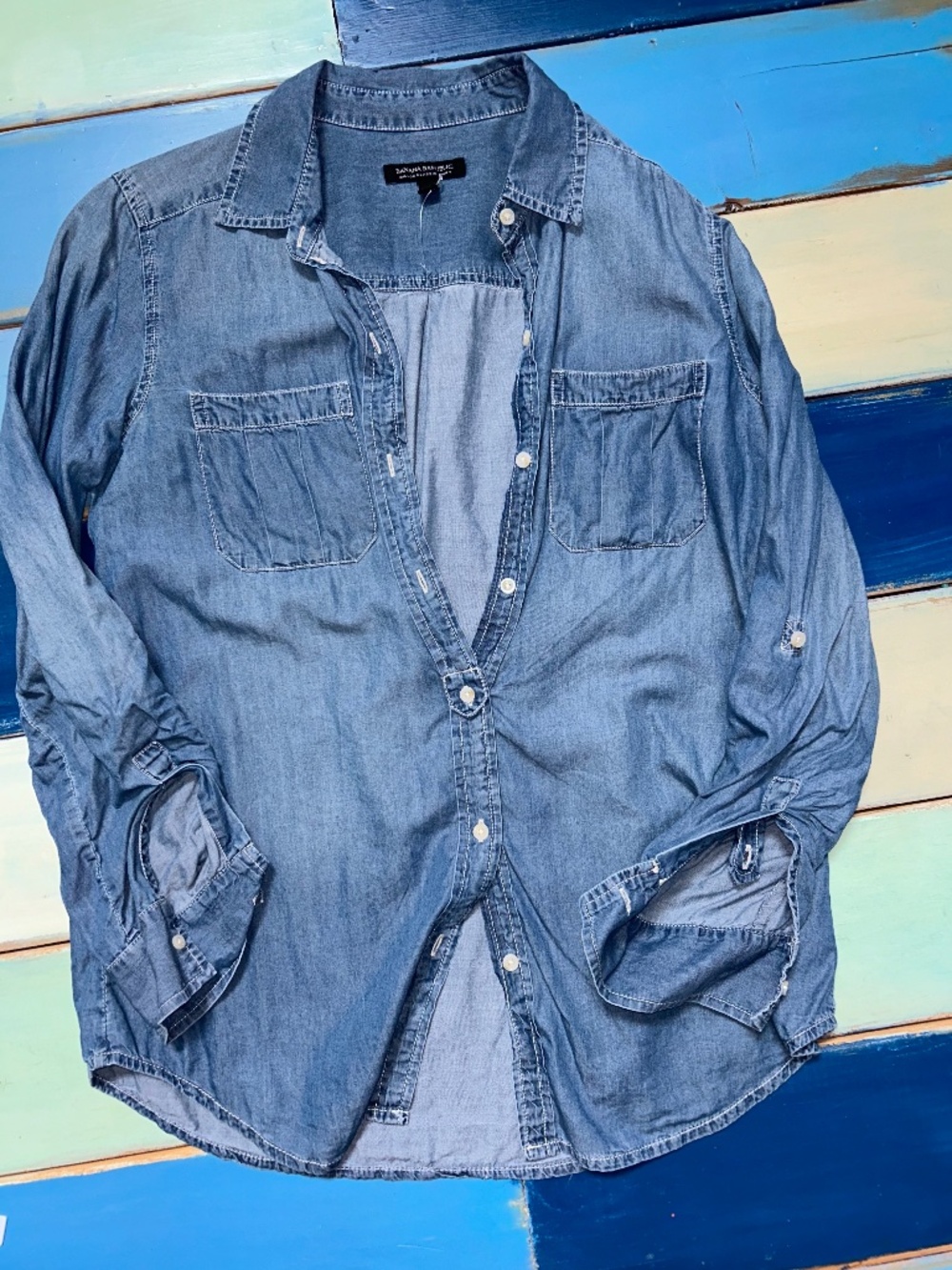 Banana Republic Dillon Classic Chambray Button Down Shirt Women's Small
